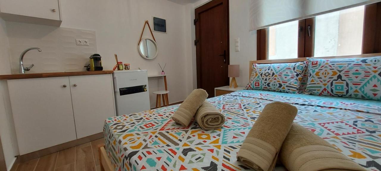 Birdhouse Room Ermoupoli Exterior foto